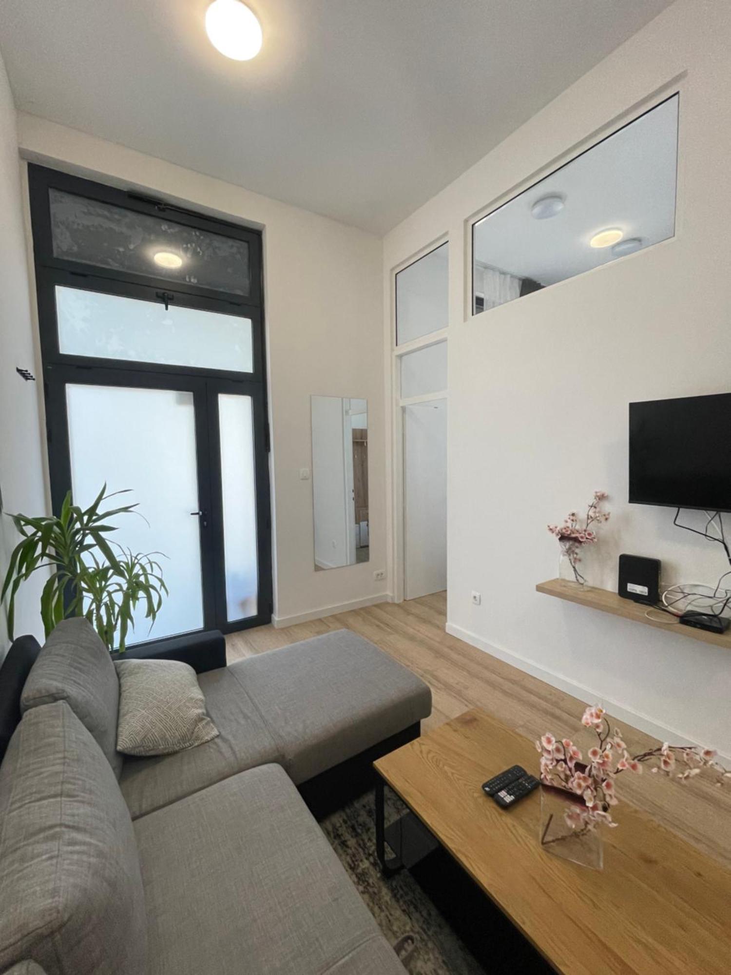 Two Bedroom Apartment N スプリト エクステリア 写真