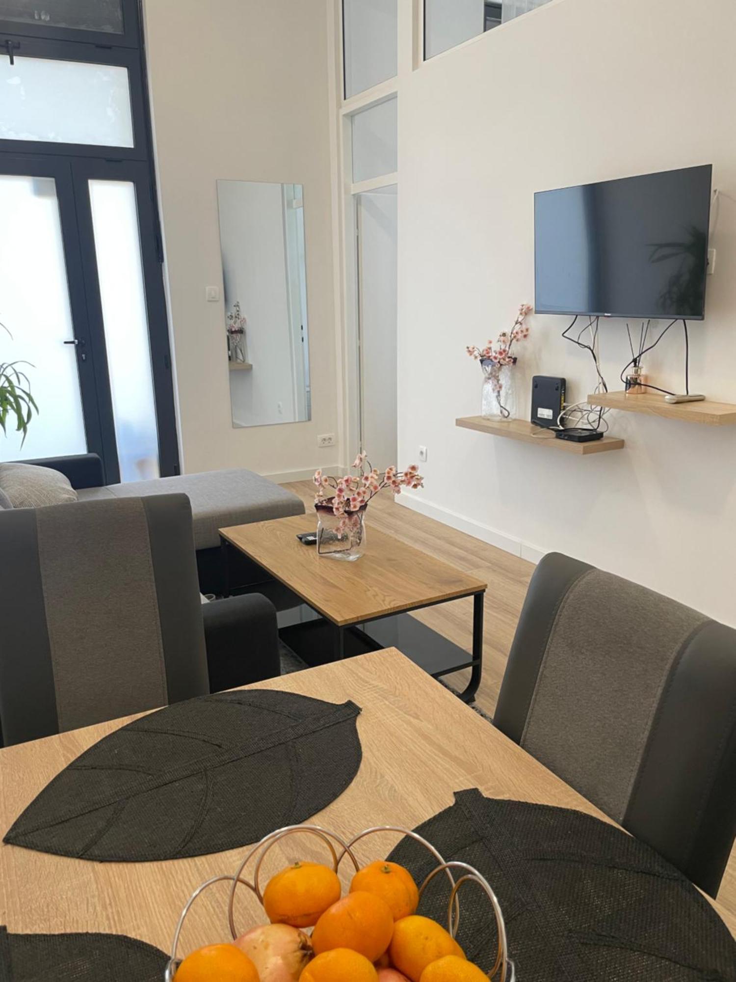 Two Bedroom Apartment N スプリト エクステリア 写真