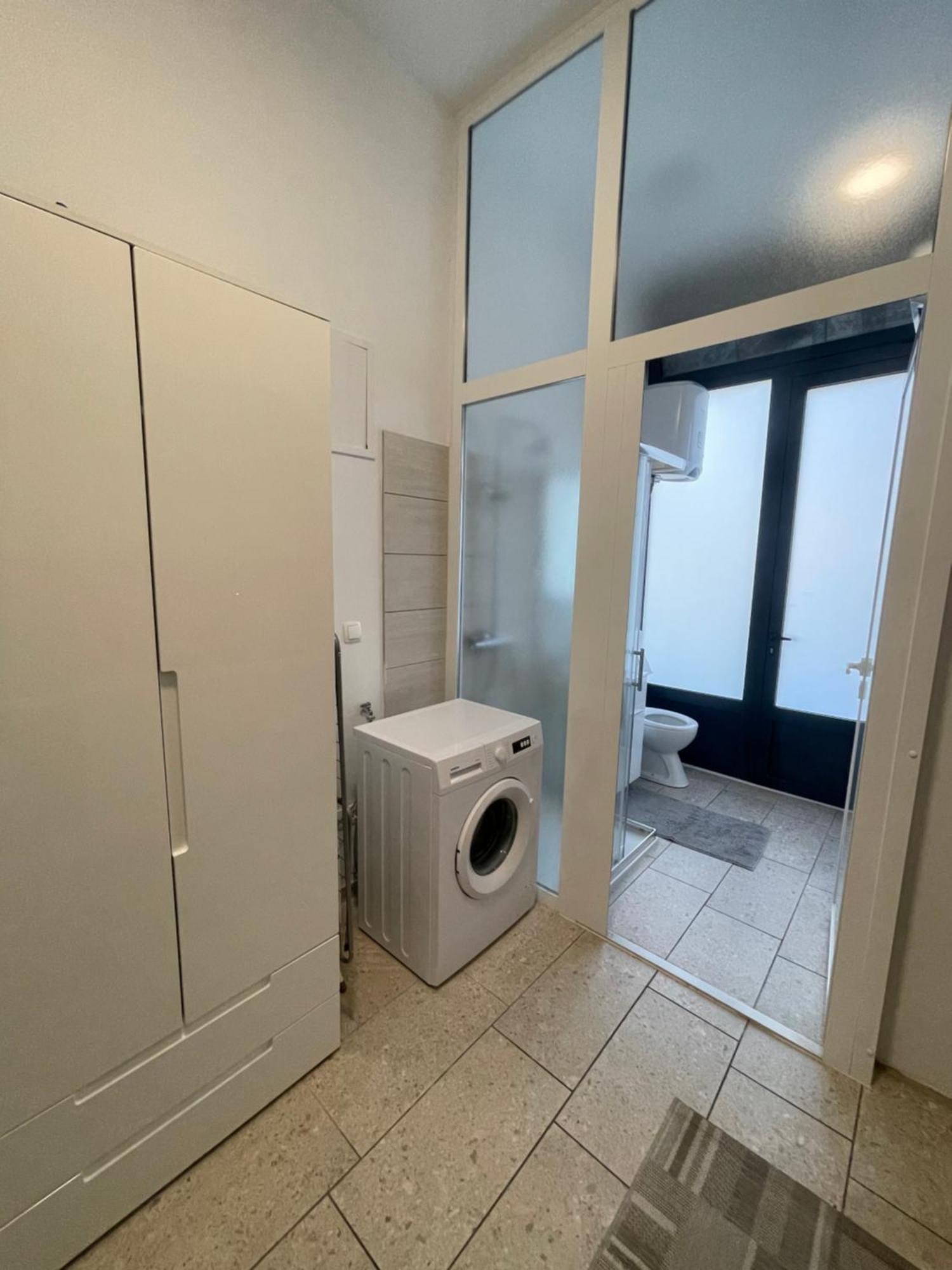 Two Bedroom Apartment N スプリト エクステリア 写真