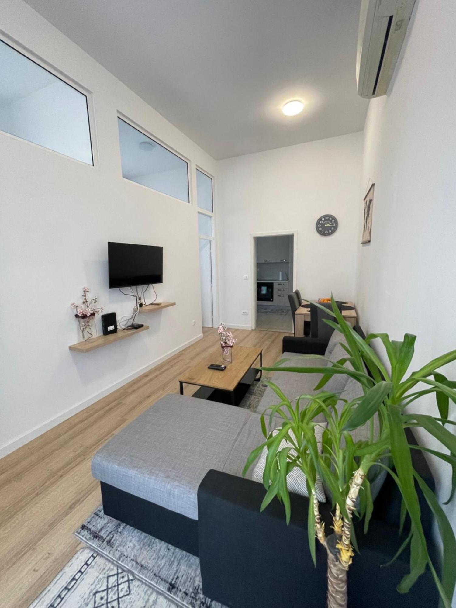 Two Bedroom Apartment N スプリト エクステリア 写真