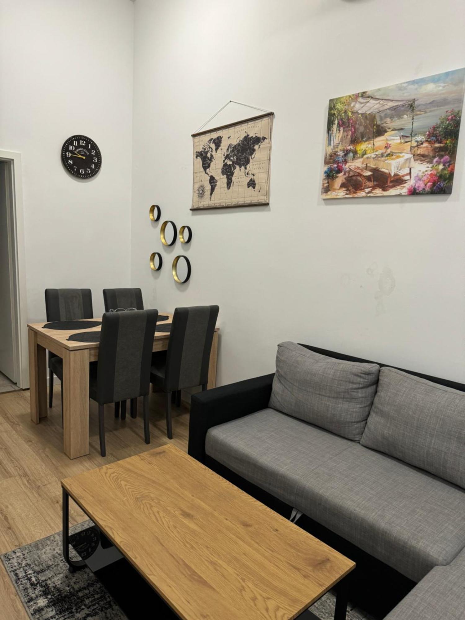 Two Bedroom Apartment N スプリト エクステリア 写真